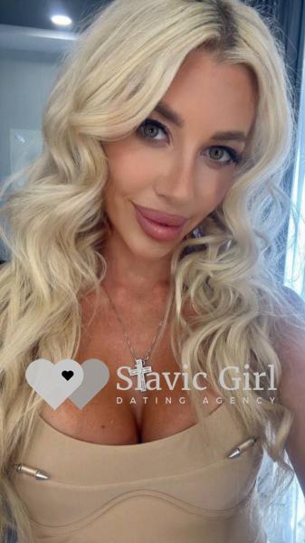 blonde russian women