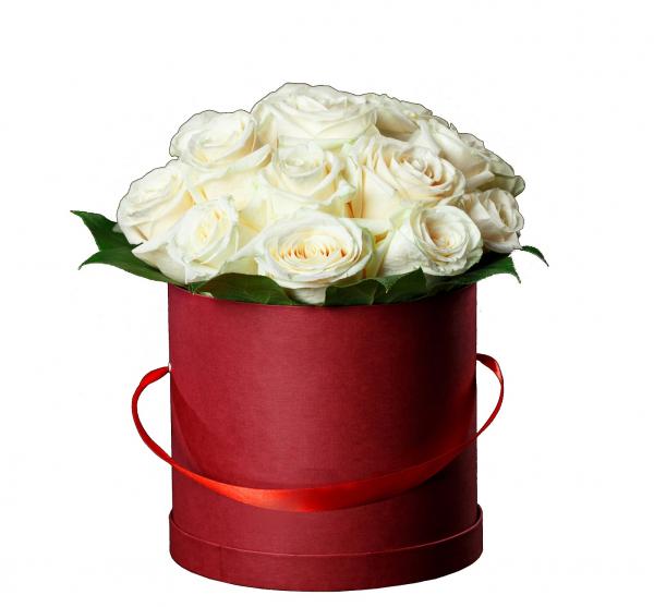 Box of white roses. box-of-white-roses-892.jpg