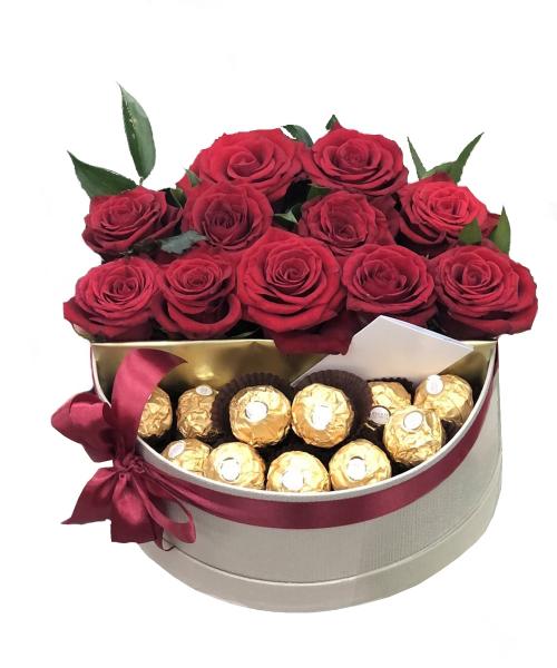Ferrero Rocher set. ferrero-rocher-set-H1S.jpg