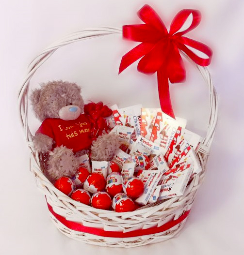 Kinder Chocolate basket L. kinder-chocolate-basket-l-2ep.jpg