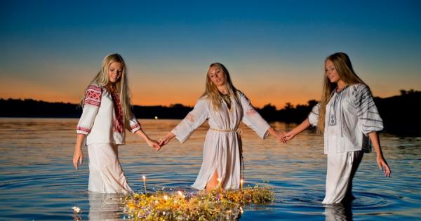 Day of Ivana Kupala in Ukraine. day-of-ivana-kupala-in-ukraine-6va.jpg Day of Ivana Kupala in Ukraine. day-of-ivana-kupala-in-ukraine-6va.jpg
