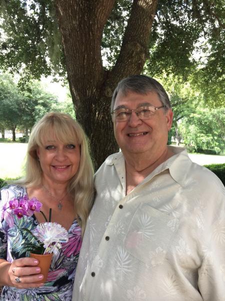 John (USA) and Olga. olga-and-john-usa-VmC.jpg John (USA) and Olga. olga-and-john-usa-VmC.jpg
